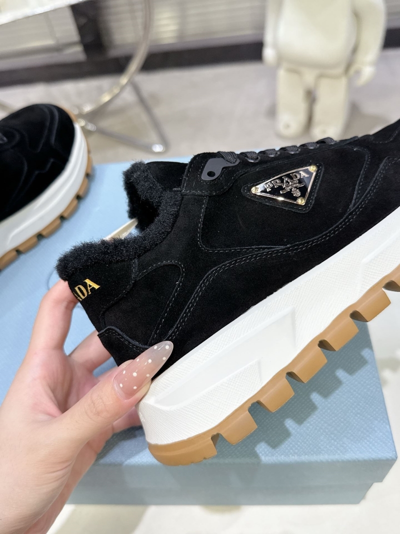 Pra*a sneakers